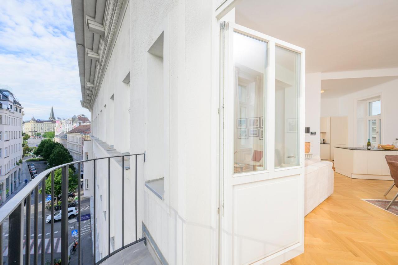 Luxury Raimund Theatre Apartament *