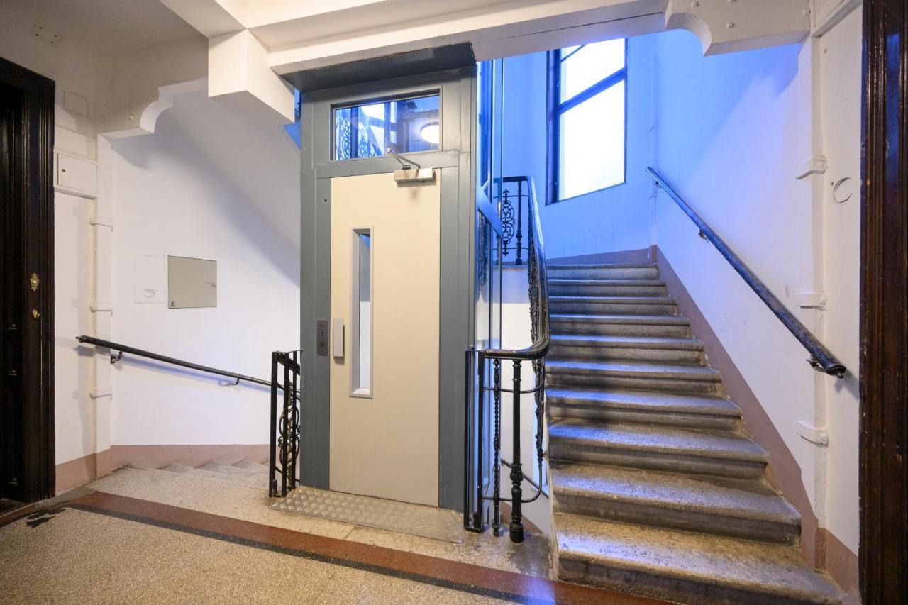 Apartament Luxury Raimund Theatre Viena